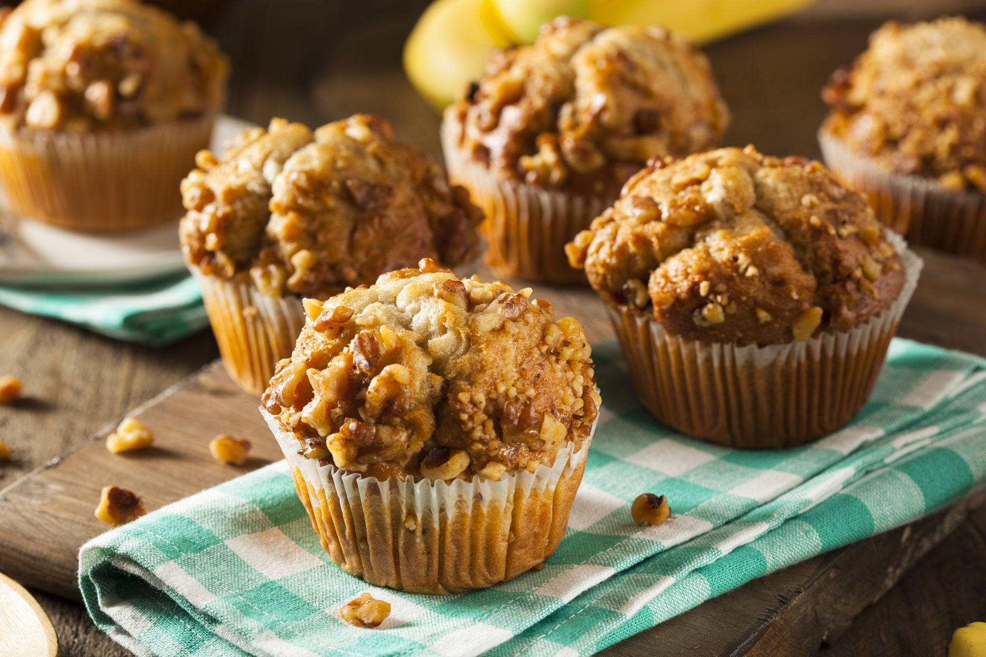 Banana Nut Muffins | Nestlé Recipes