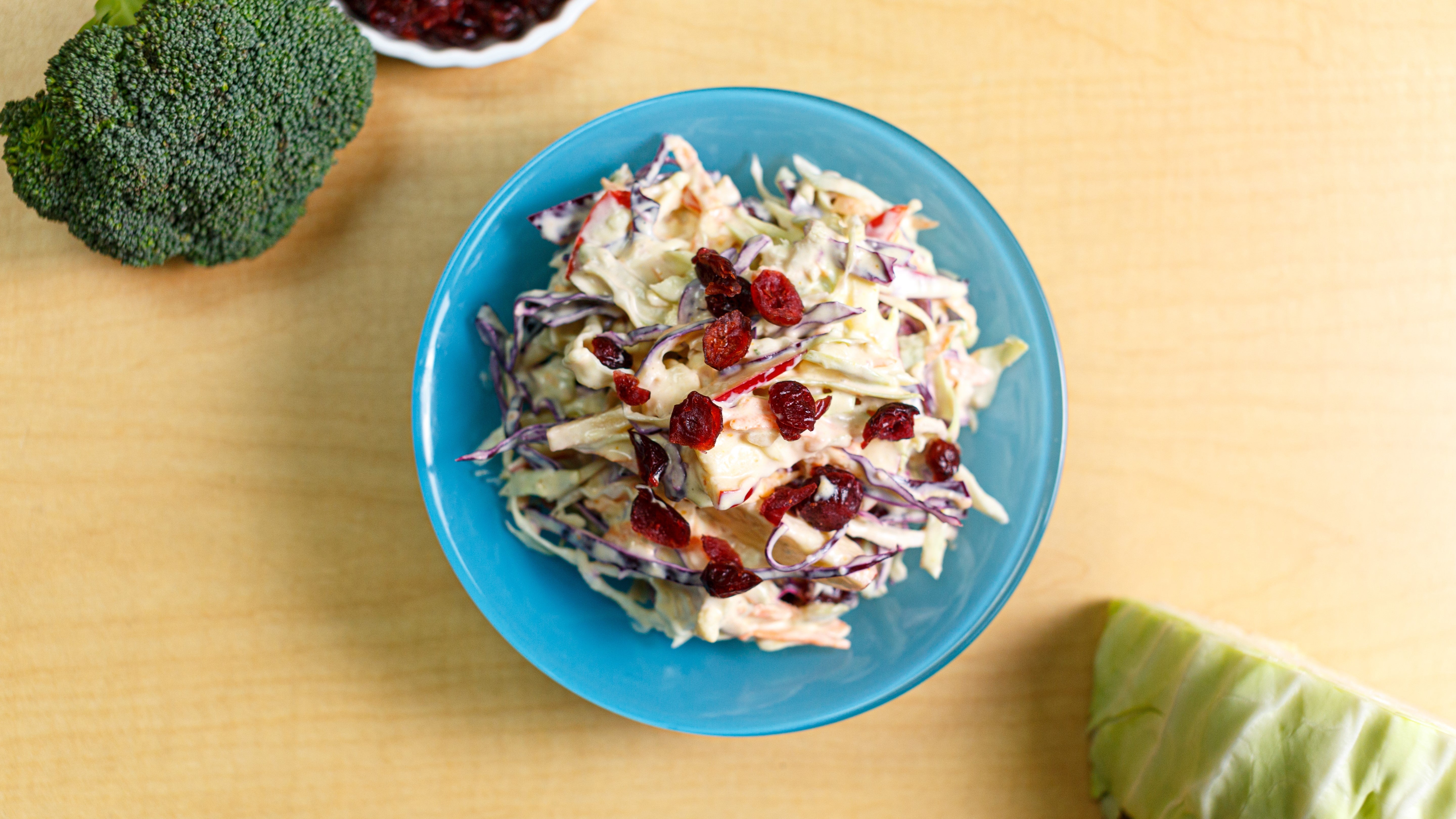 Broccoli Slaw | Nestlé Recipes