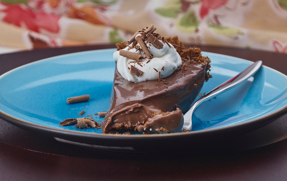Creamy Chocolate Pie | Nestlé Recipes