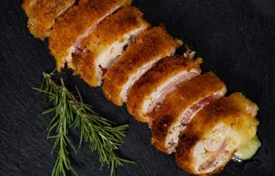 Cheesy Chicken Cordon Bleu Cheesy Chicken Cordon Bleu