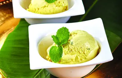 Curry And Mint Ice Cream