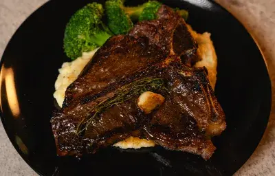 COFFEE CRUSTED STEAK COFFEE CRUSTED STEAK