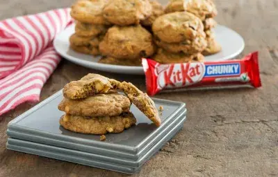 KIT KAT Chunky Sweet ‘n’ Salty Cookies KIT KAT Chunky Sweet ‘n’ Salty Cookies