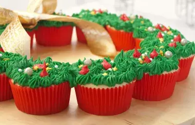 Cupcake Wreath Cupcake Wreath