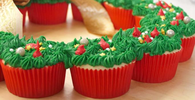 Cupcake Wreath