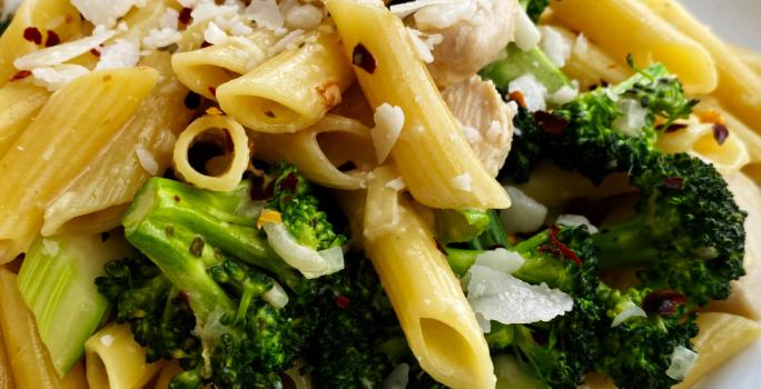 Creamy Chicken & Broccoli Pasta