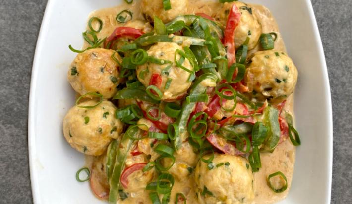 Chicken & Meatballs