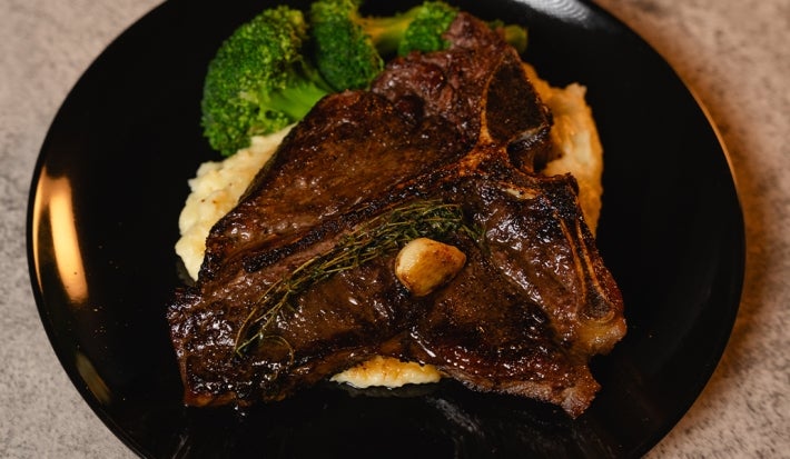 COFFEE CRUSTED STEAK